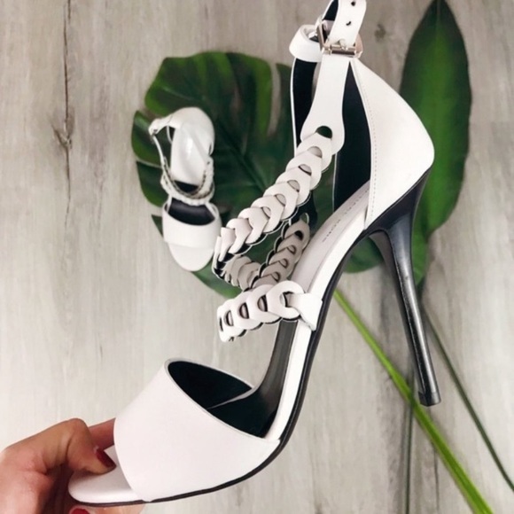 Michael Kors collection sandals - Picture 4 of 11